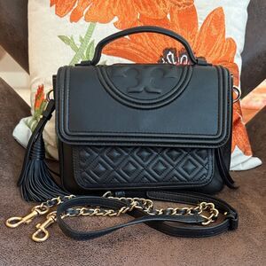 TORY BURCH FLEMING TOP HANDLE BAG BLK QUILTED LEATHER TASSEL BRASS CHAIN STRAP